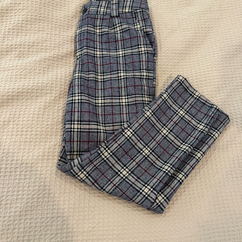 PrettyLittleThing Checkered Trousers in Blue and White